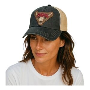 Genevieve Gail Floral Steer Skull Patch Trucker Hat Distressed Gray‎